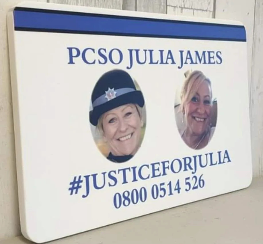 Officers in #Aylesham are appealing for help following the disappearance of a plaque in memory of PCSO Julia James â€“ (ID 525122)