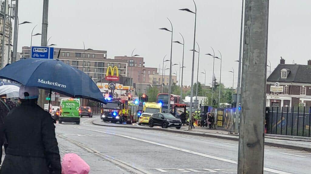 Dagenham Crash Update: Girl’s Injuries No Longer Life-Changing After Heroic Rescue – UKNIP