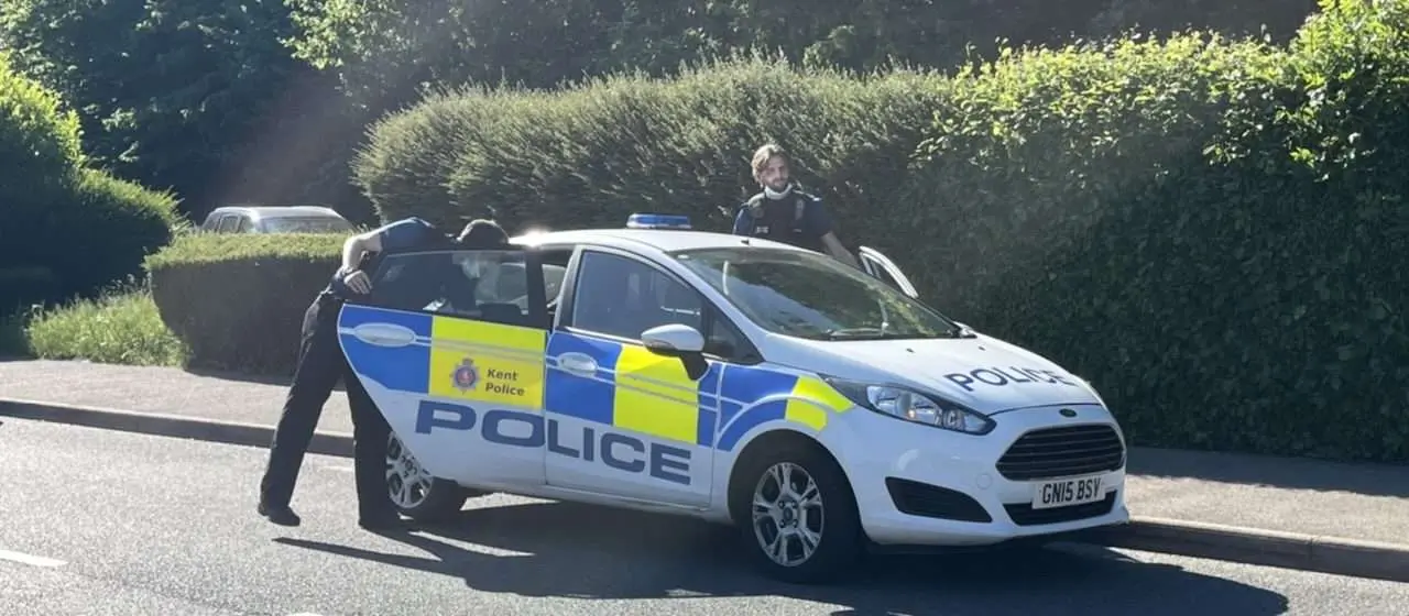 Elderly Man Injured in Pavement Row with Cyclist – Police Appeal for Witnesses