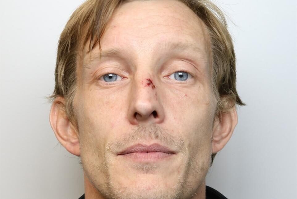 Thief Banned from All Swindon Co-op and Tesco Express Stores – UKNIP