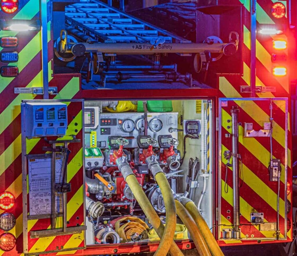 Bus Blazes Up at Petrol Station in Lewes – UKNIP