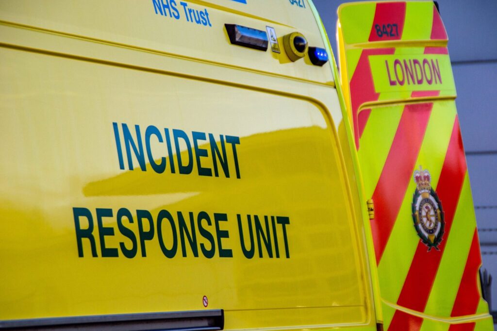 Men Attacked with Corrosive Substance in Shocking Walthamstow High Street Assault – UKNIP