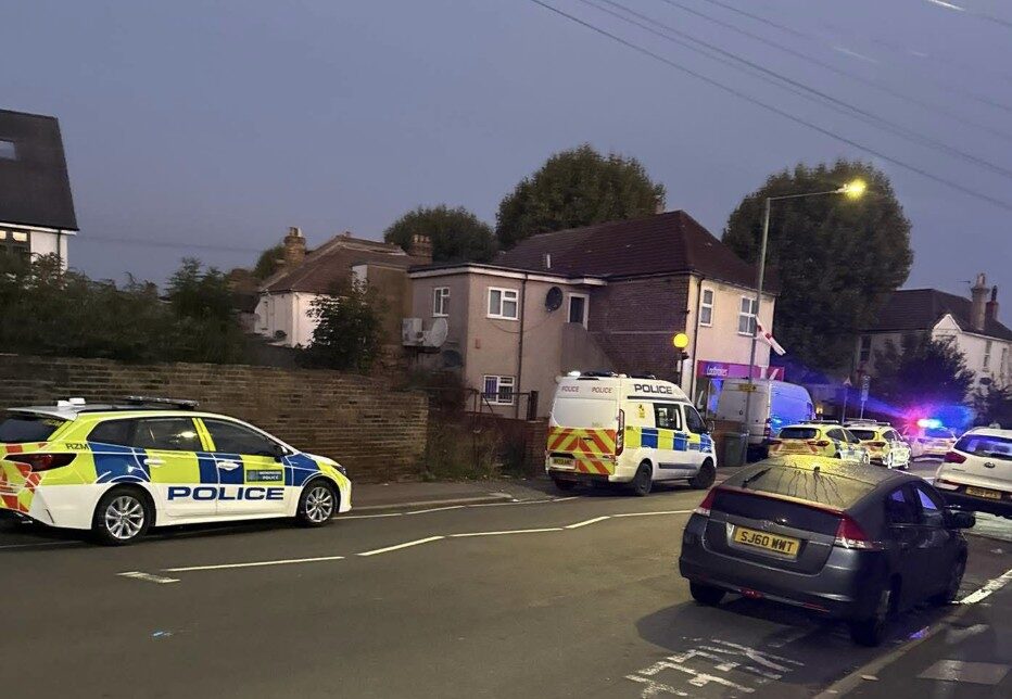 Teen Girl Arrested After Three Police Officers Assaulted in Dartford – UKNIP