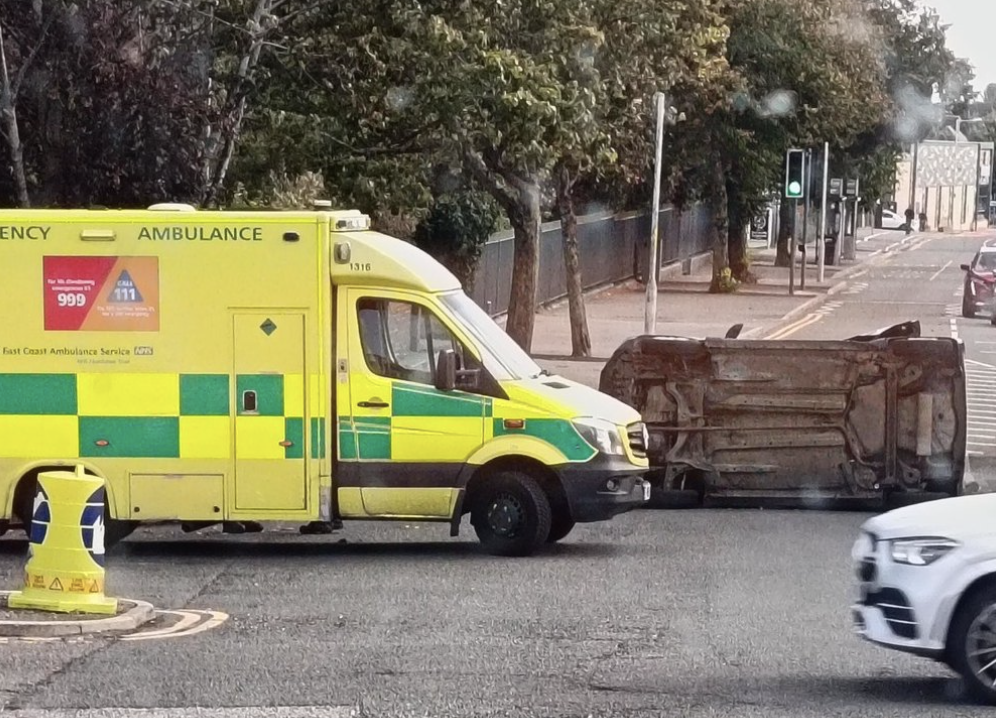 Car Flips Over at Busy Folkestone Junction, Causing Chaos – UKNIP
