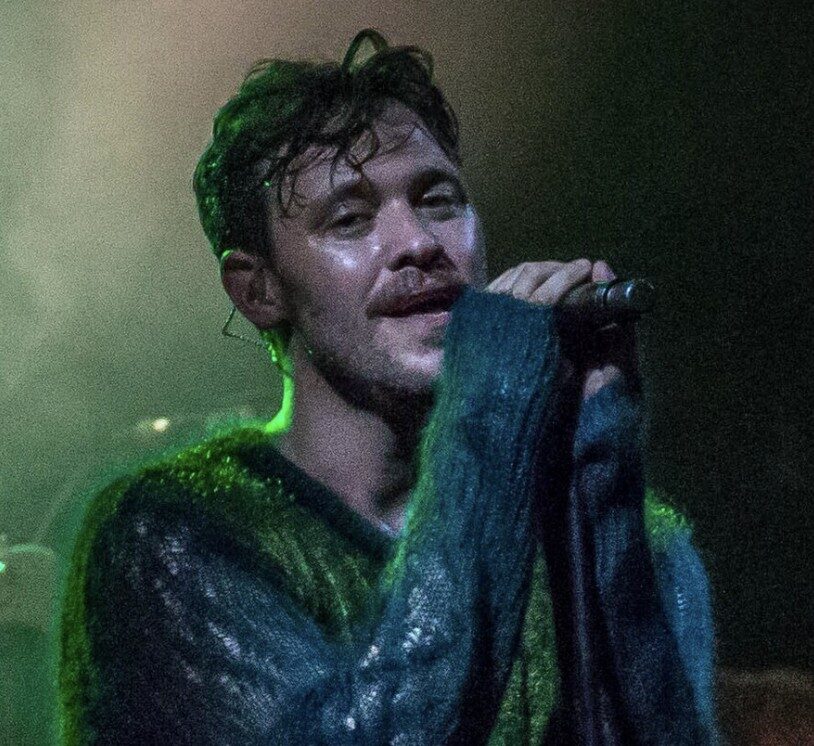 Will Young Dodges Driving Ban After Mobile Phone Offence Near Calne – UKNIP