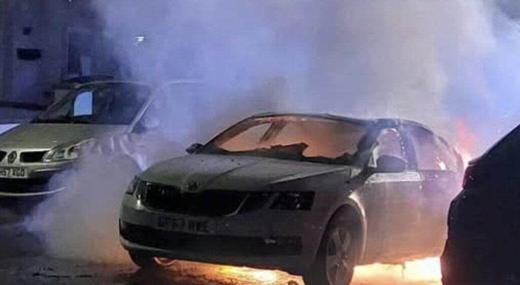 Teen Arrested Over Spate of Car Fires in Thanet – UKNIP