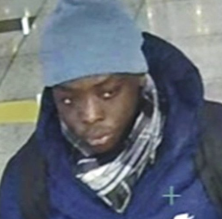 Thief Makes Off With Two Priceless iPhone 17 Pro Max Phones in Brighton Apple Store Heist