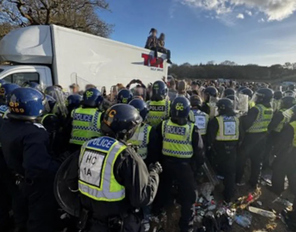 Illegal Rave with 2,000 Attendees Shut Down Near East Lulworth