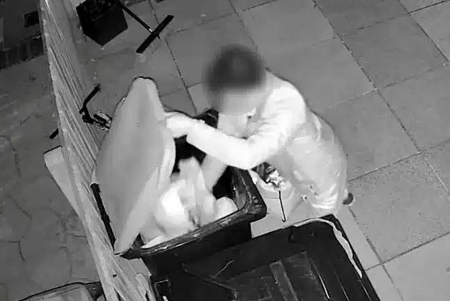 Just Eat Rider Dumps Â£45 KFC Feast in Rubbish Bin â€“ Family Left Clucking Furious