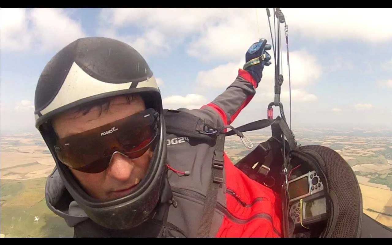 Paragliding Tragedy: Innes Powell and Igor Volov Killed in Mid-Air Crash at Macedonia British Open