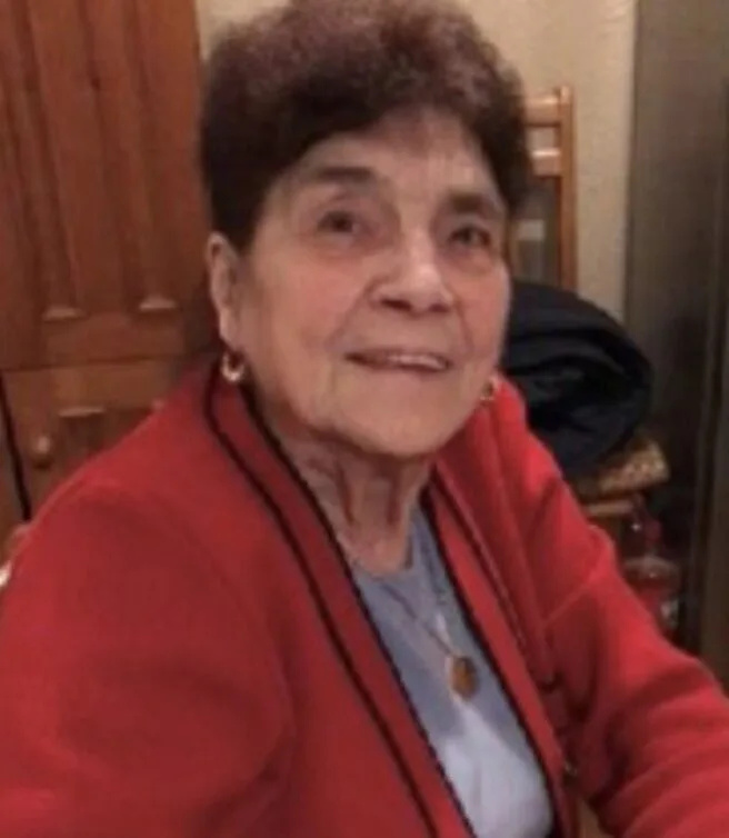 Great-Grandmother Dies After Daring Leap From Lapworth Grove House Fire â€“ Murder Probe Underway