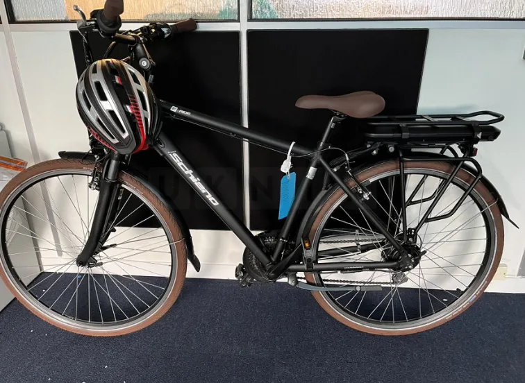 Ashford Police Seek Owner of Suspected Stolen Bike Found with Arrested Men â€“ Call 101 with Info