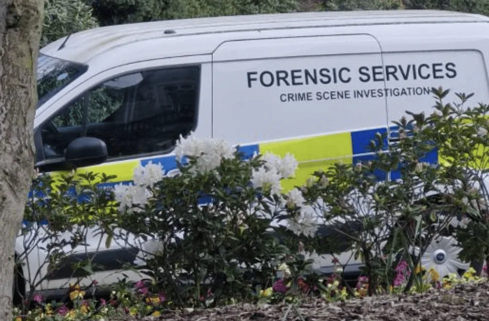 Driver Rams Cop Then Flees in Holloway Road Crash â€“ Arrested for Attempted Murder