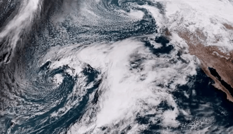 Storm Freya to Batter Isle of Wight with Fierce Winds, Travel Chaos and Power Cuts Expected