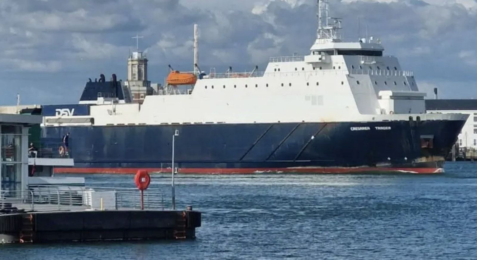 Fire Forces Crew to Abandon DFDS Ferry Caesarea Trader Off Isle of Wight â€“ All Safe