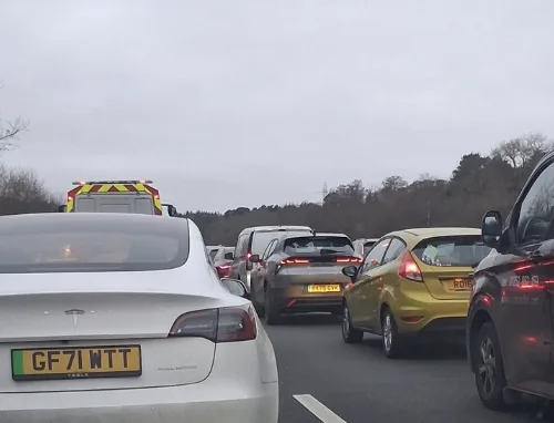 M3 Southbound Shut for Hours After 7-Car Crash in Hampshire â€“ Traffic Chaos From J8 to J9