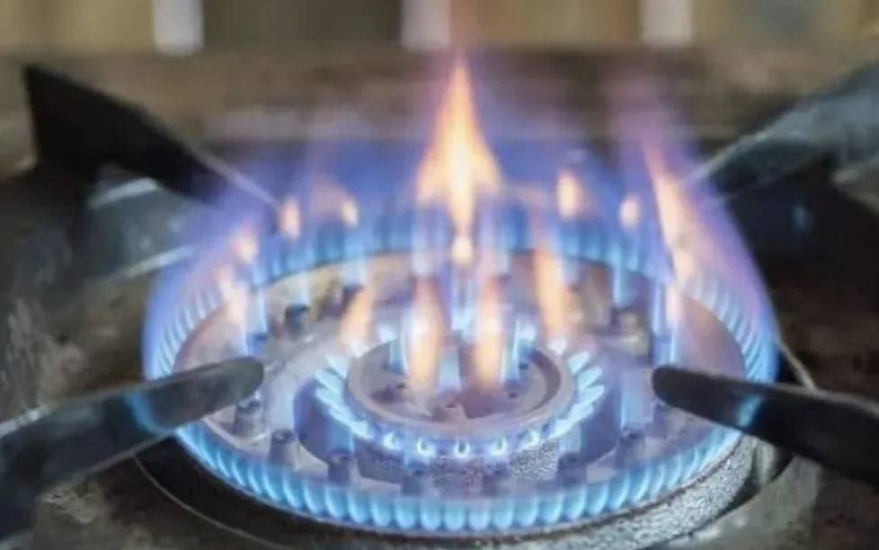 UK Gas Reserves Crash to 1.5 Days Amid Middle East Chaosâ€”Energy Crisis Looms