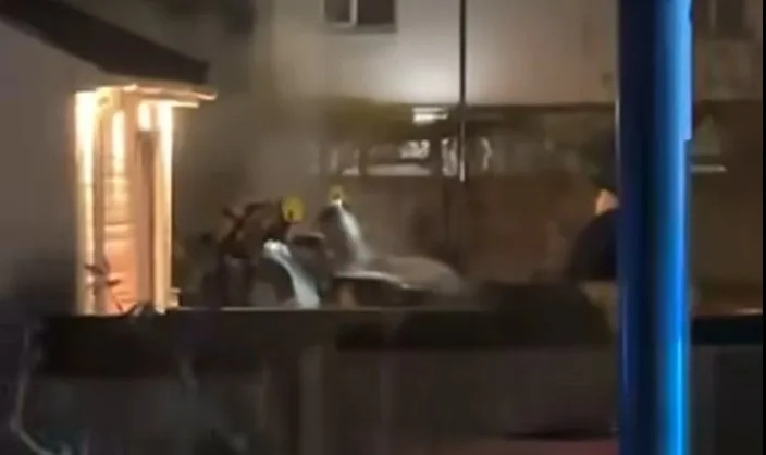 Car Blaze on Crawleyâ€™s Alisa Close Extinguished by Firefighters â€“ No Injuries