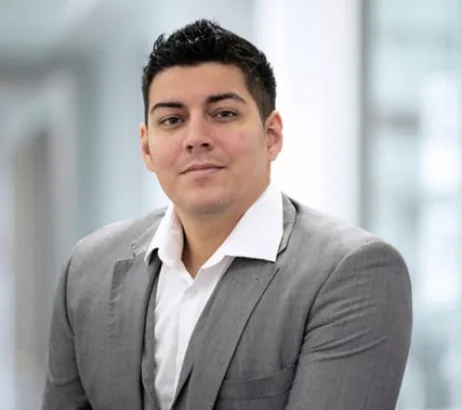 Swindon Web Firm Boss Kyle Holmes to Face Jail After Guilty Plea in Teen Abuse Case