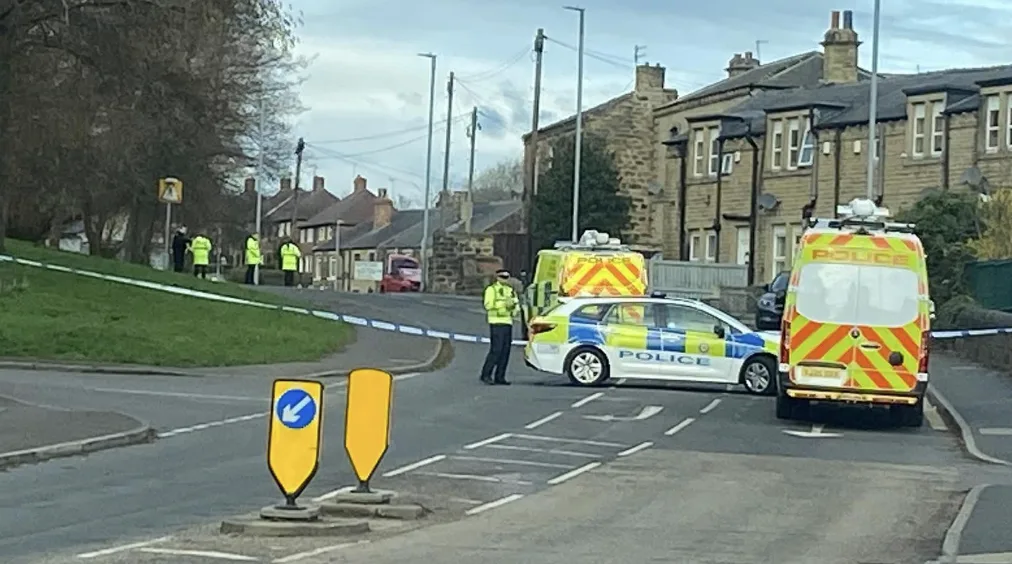 Batley Tragedy: Man Dies as Red Vauxhall Astra Crashes Into Wall â€“ Police Urge Witnesses to Speak Up