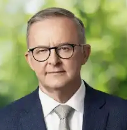 Anthony Albanese Booed and Rushed from Sydney Mosque Amid Fury Over Middle East Conflict