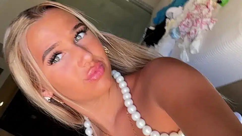 Teen, 16, Stabbed to Death in Leeds Over â€˜Fight About a Boyâ€™ â€“ Four Arrested